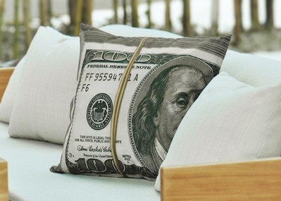 網易印像派“金錢抱”狂銷引領個性定制潮流