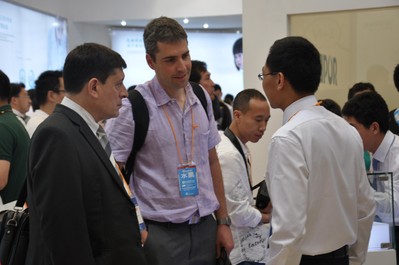 蘇泊爾無鉛龍頭吸引了眾多中外客商、新舊經銷商慕名而來