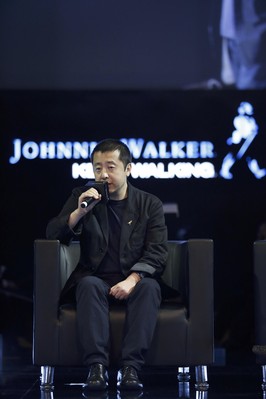著名導演賈樟柯出席尊尼獲加&reg;藍牌&reg;當代變革者 短片發布典禮